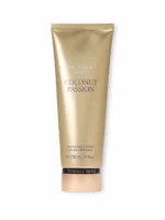 Botella de crema loción corporal Coconut Passion de Victoria's Secret.