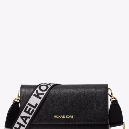 Bolso cruzado Michael Kors modelo Jet Set Item en color negro clásico.