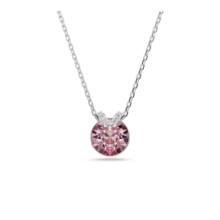 Collar con colgante de cristal solitario en tono rosa de la línea Bella V Swarovski.